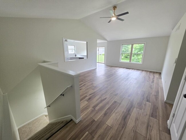 Photo - 1813 Rambling Rose Ln