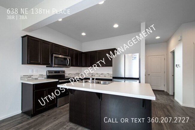 Photo - 638 NE 138th Pl
