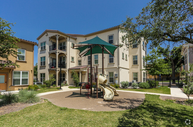 East Meadows Apartments San Antonio