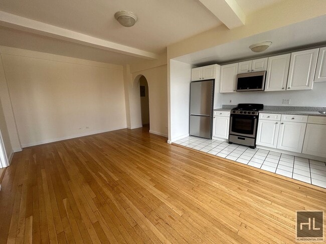Building Photo - AMSTERDAM AVENUE Unit 14A Rental