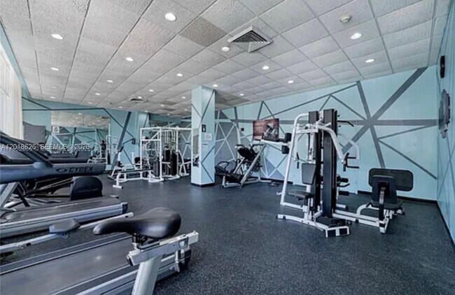 Photo - 7441 Wayne Ave Unidad 14D
