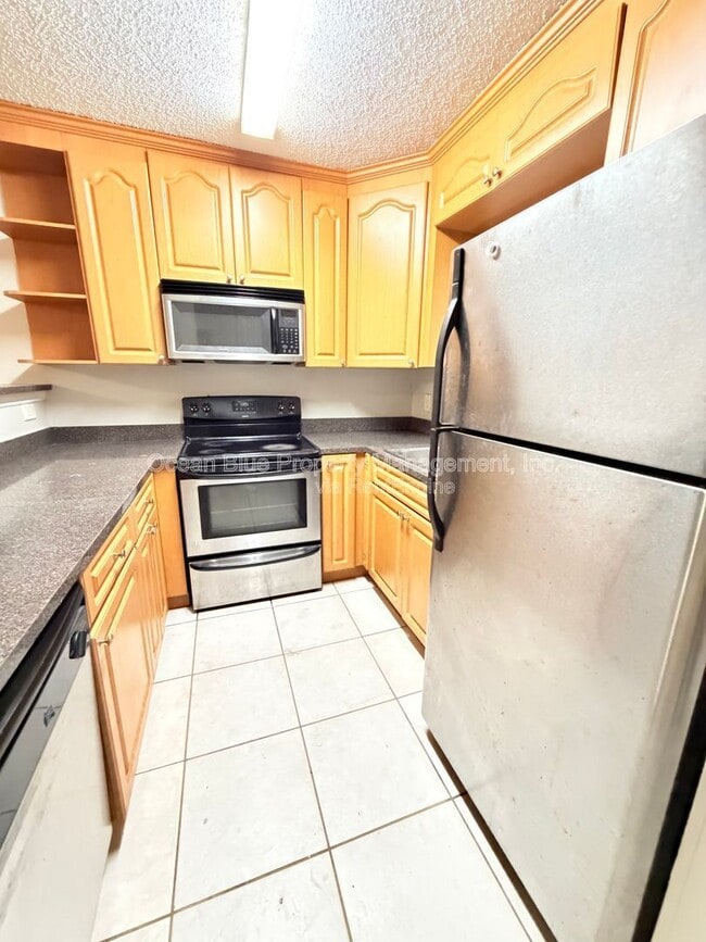 Photo - 2302 S Maki Rd Unit Apt 100