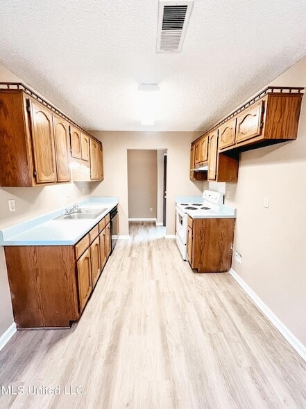 9453 Wickfield Cove