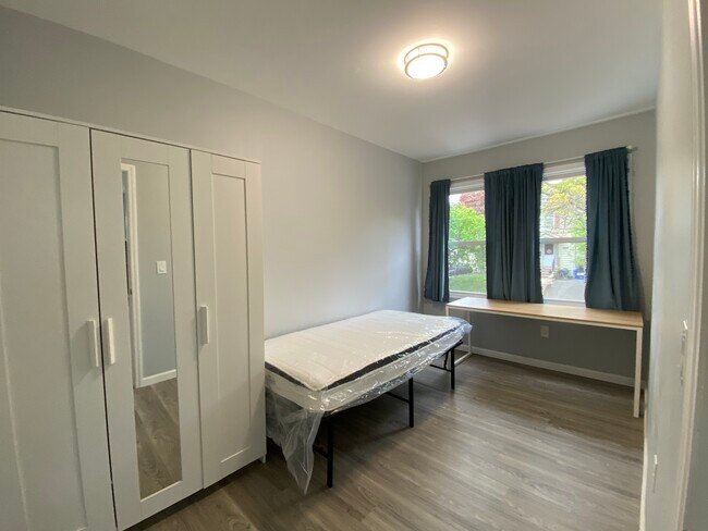 Photo - 138 Hill St