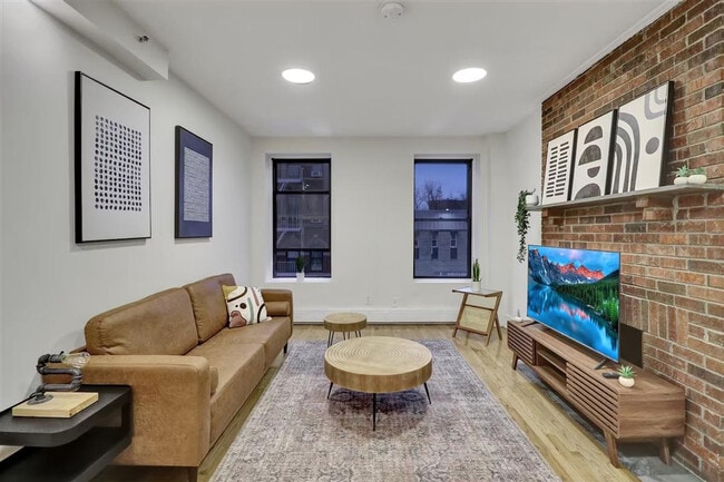 Building Photo - 179 E 102nd St Unit SI ID1473163P