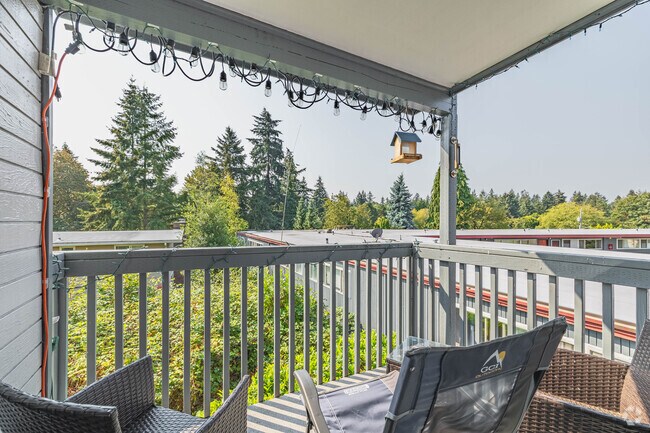 2BR, 1BA - 1,040SF - Patio