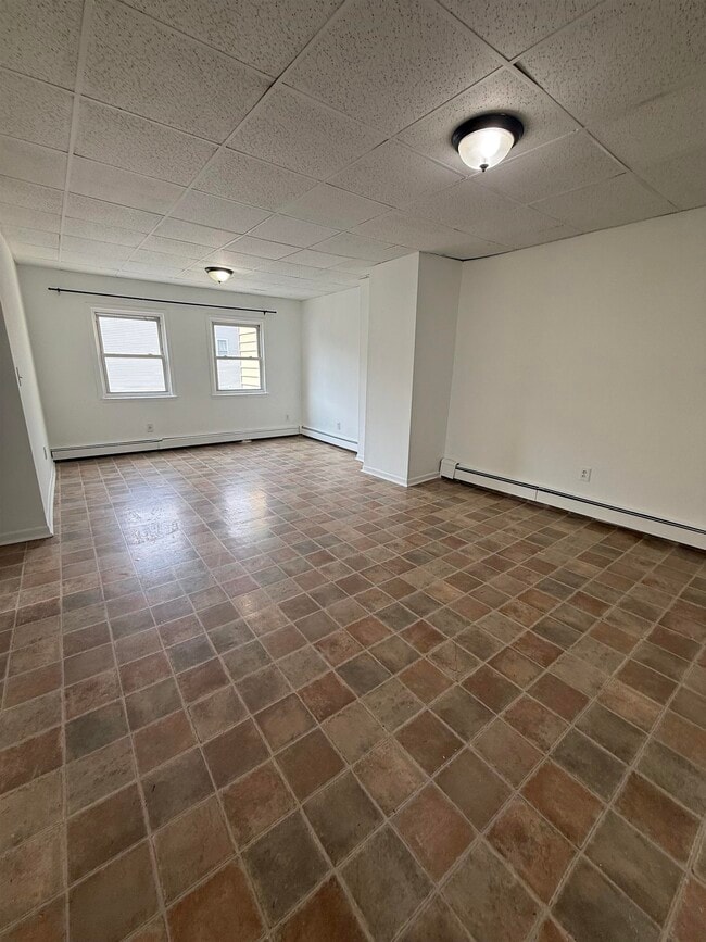 Building Photo - 4001 Bergenline Ave Unit 3