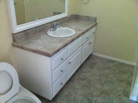 Photo - Newbury Park 4+2.5 w/family rm, 2 fireplaces, cul-de-sac! (729 La Grange)