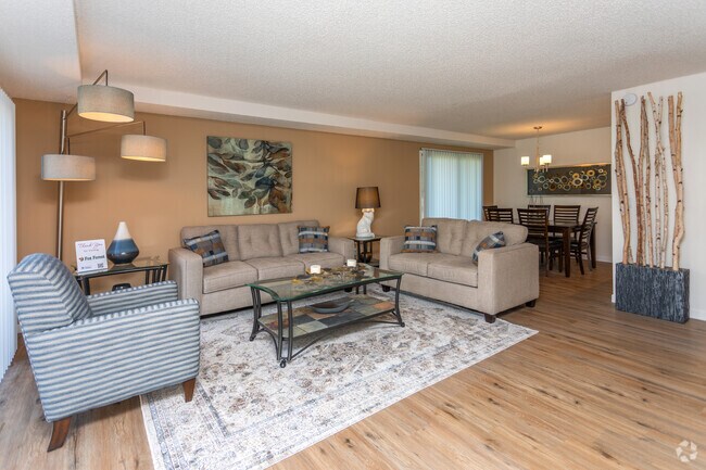 3BR , 2,5BA - 1,434SF - Fox Forest Townhomes