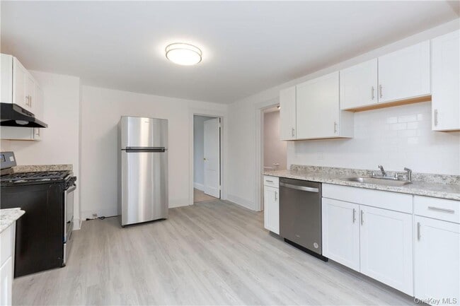 Photo - 167 Brook St Unidad 2