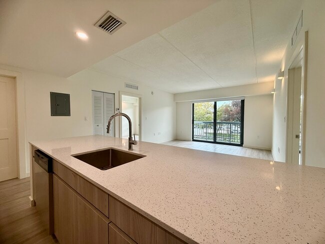 Photo - Silver Bluff Underline