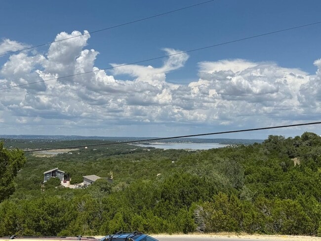 Building Photo - NEW ON MARKET (PRICE DROP!) Rental