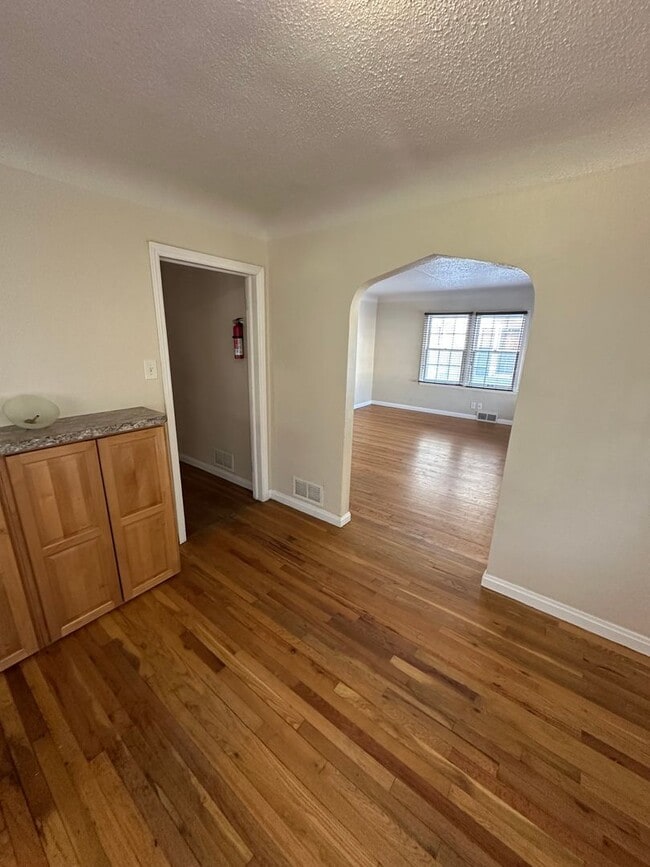 Photo - CHK1903 Unit 1