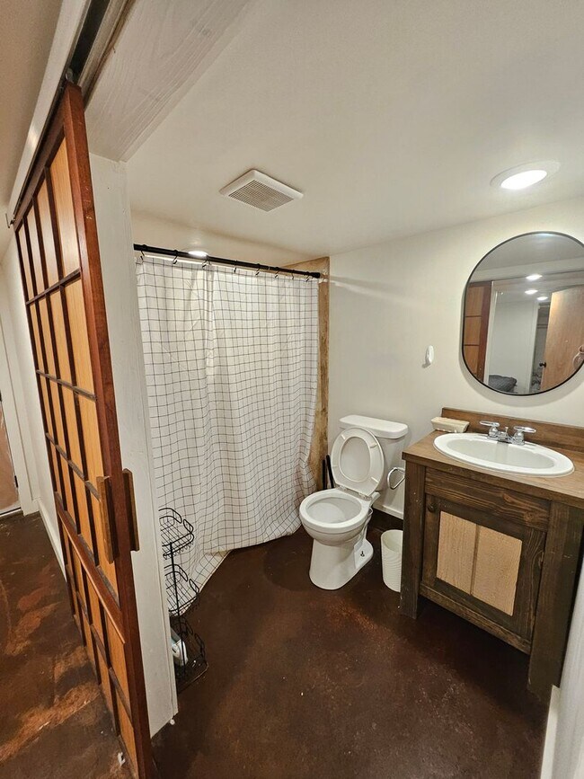 Furnished Short Term 2 bedroom Unit Rental House Rental in Hilo, HI