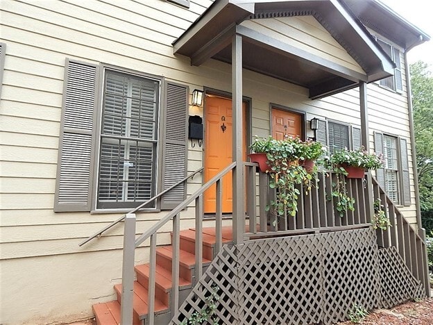 Building Photo - 627 Delmar Ave SE Unit B Rental