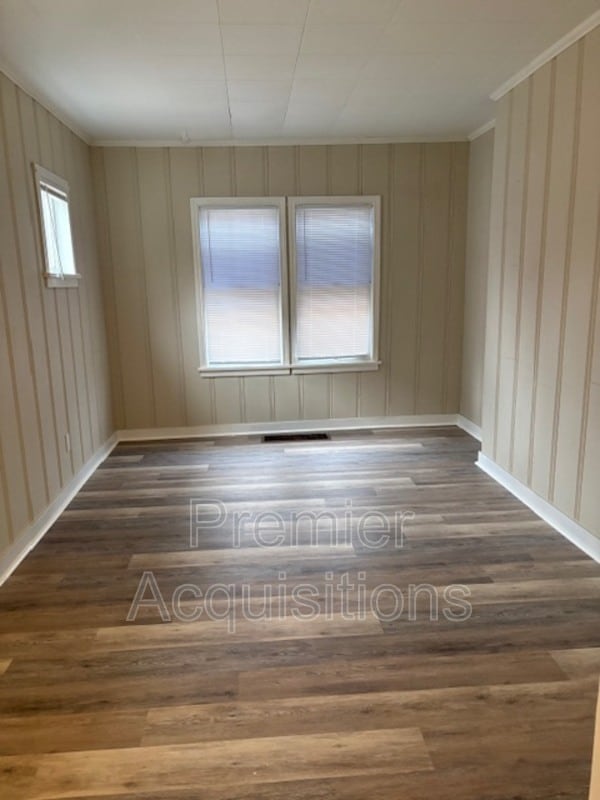 Photo - 1033 Wilkinson Ave