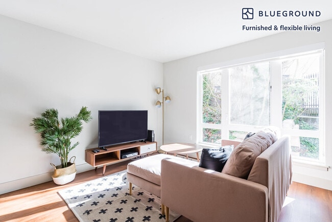 Photo - 10595 Main St Unidad FL4-ID716