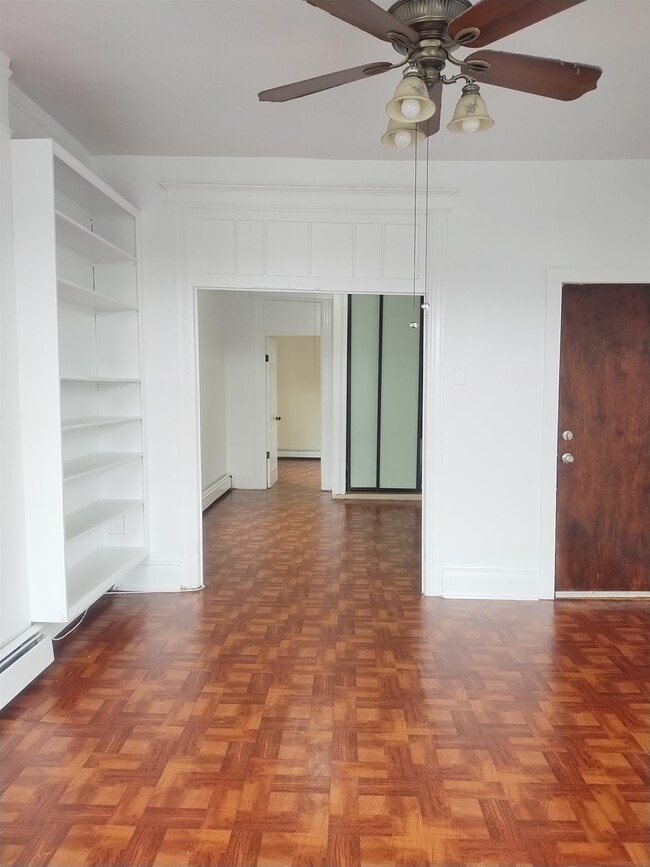 Building Photo - 98 North St Rental