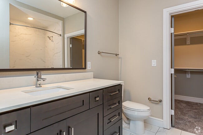 1 BR, 1 BR - 1065 SF
