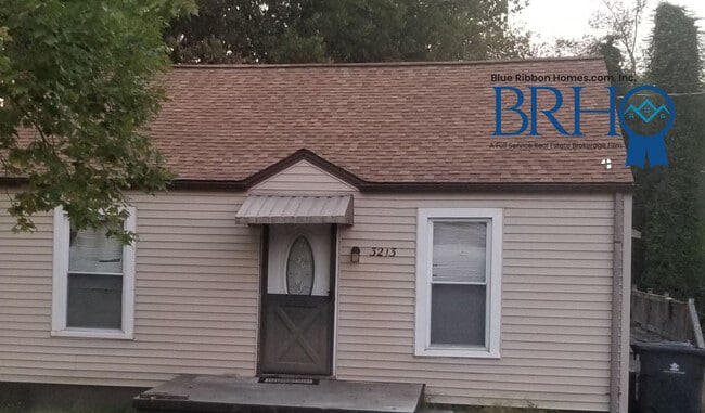 Building Photo - 3213 Shields Ave