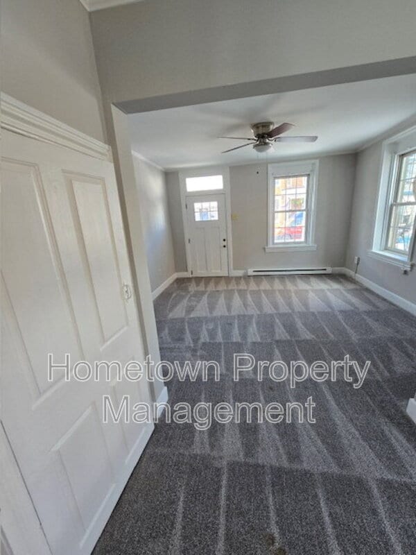 Photo - 122 S Carlisle St