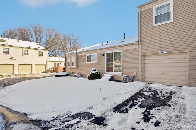 Photo - 23737 Stonehenge Blvd