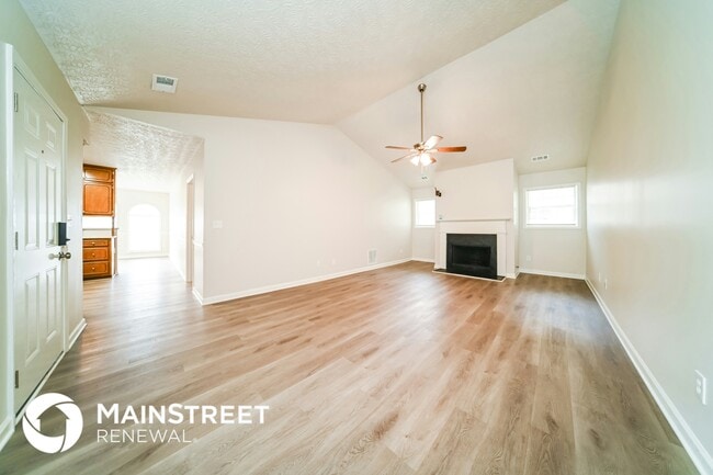 Photo - 165 Gingercake Ct