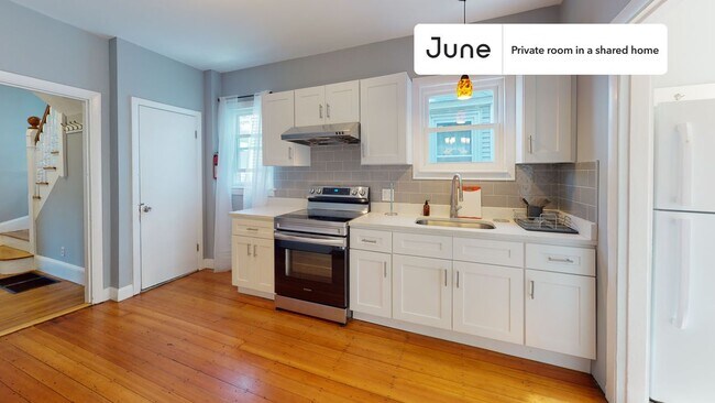 Photo - Room in Shared 7 bed/2 bath home Unit F