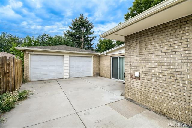 4811 Fenton St