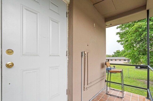 Photo - 2911 NW 132nd Terrace Unidad 4