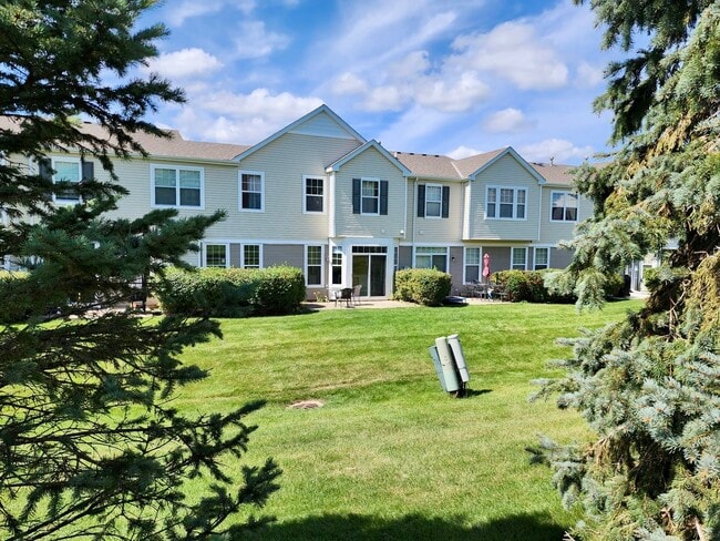 1904 Cobblestone Dr
