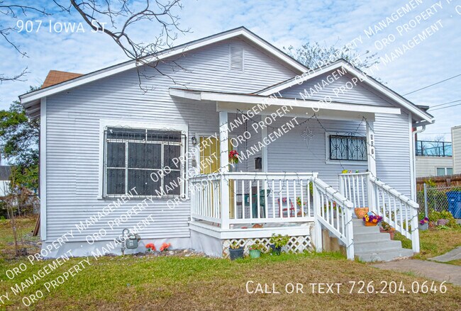 Photo - 907 Iowa St