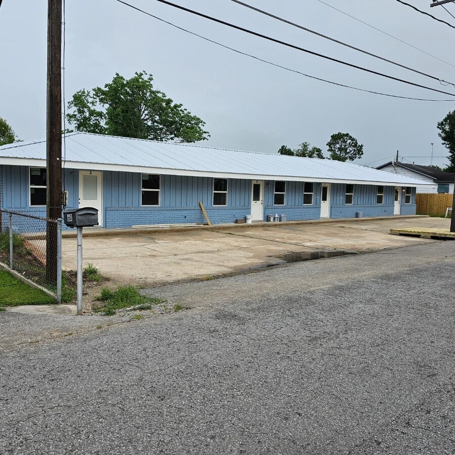 Photo - 1603 St Bernard St