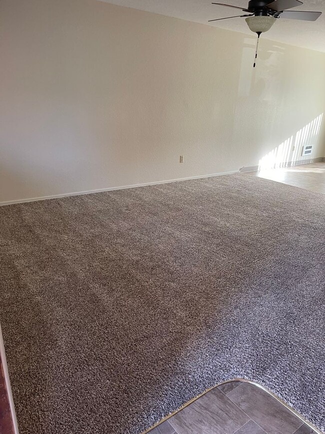 Photo - 027-Candalaria Plaza