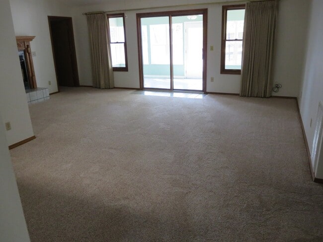 Photo - 17 Constance Cir
