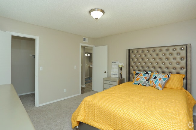 1BR - Bedroom
