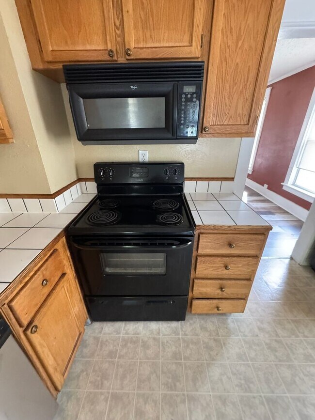 Photo - 416 Cascade St Unit #2 Second Floor