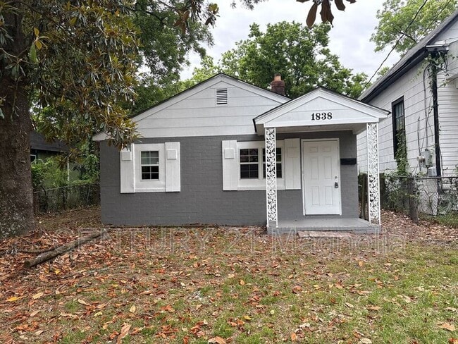 Building Photo - 1838 Watkins St