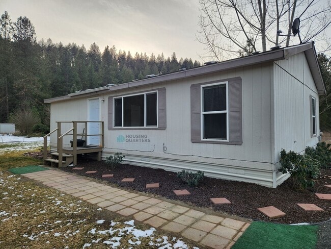 Building Photo - 15317 W Charles Rd