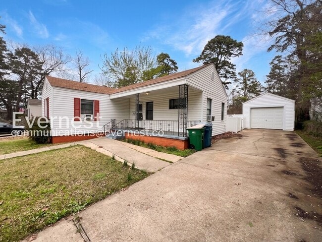 Photo - 6700 Westover Dr