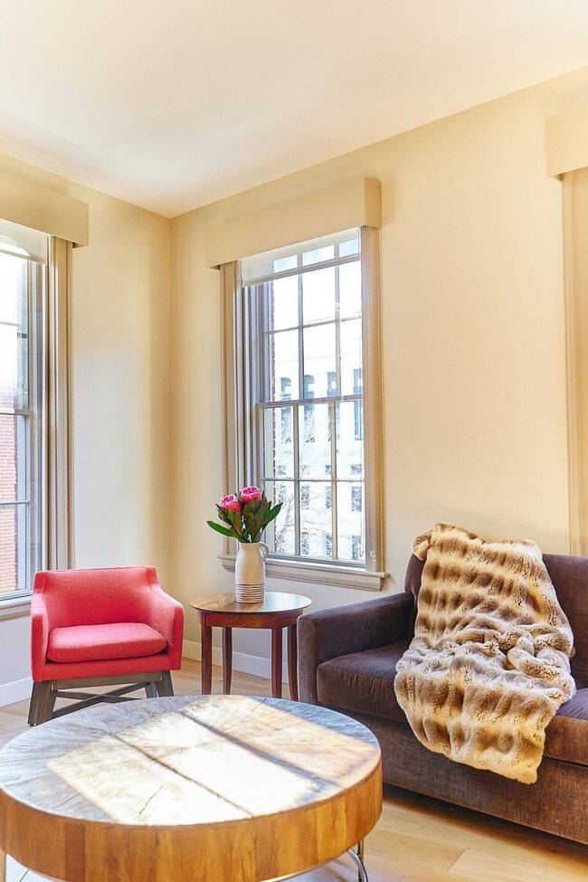 Building Photo - 121 Middle St Unit ID1366945P