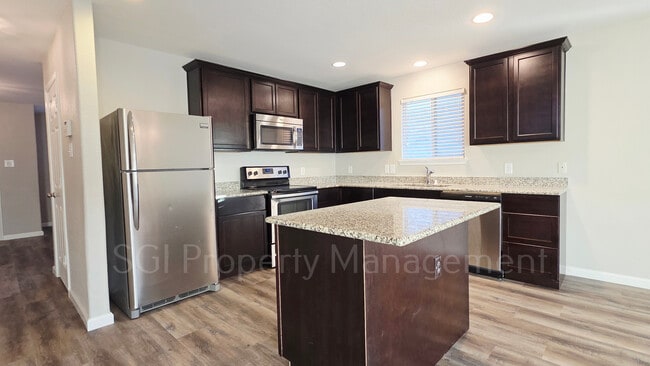 Photo - 824 Rivers Creek Ln