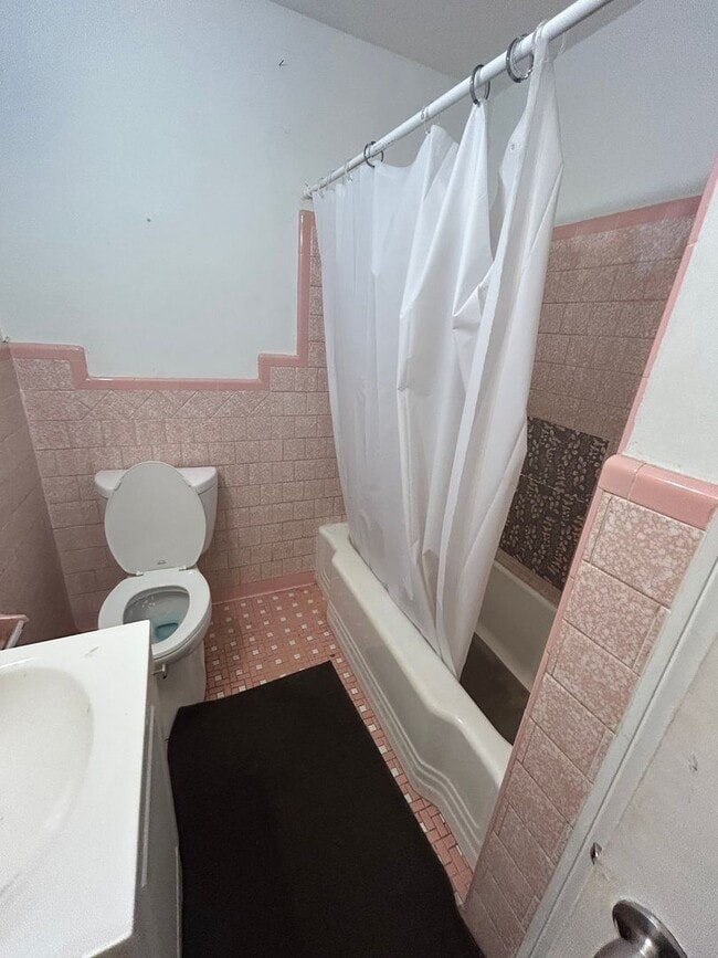 Photo - North Charleston Triplex Unit Unidad A