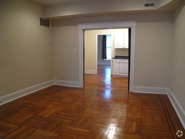Building Photo - 205 W 29th St Unit 1 Rental