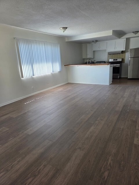 Photo - 420 1/2 Casanova St