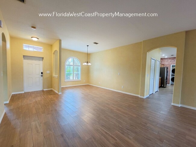 Photo - LARGE PARRISH POOL HOME! FENCED YARD! PET FRIENDLY! AVAILABLE FOR JUNE! LONG TERM LEASE!