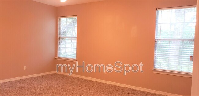 Photo - 2488 Gulf Breeze Ave