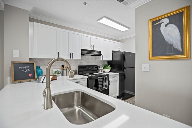 Northlake Apartments