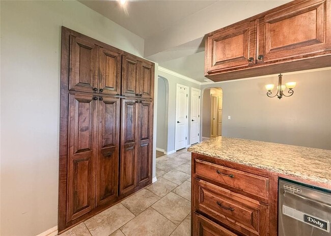 16 SW 148th St