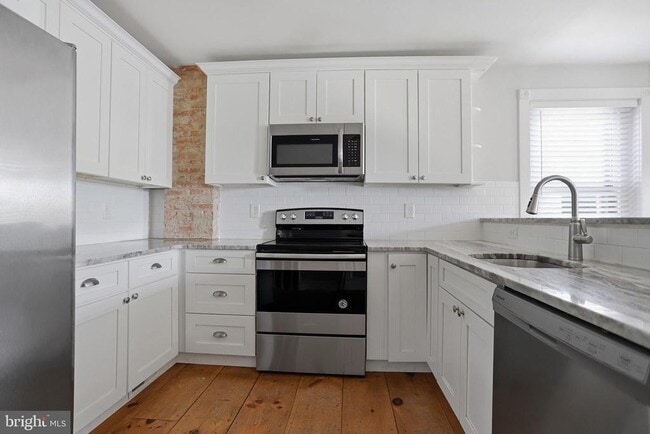 Photo - 33 E Front St Unit 2ND FL